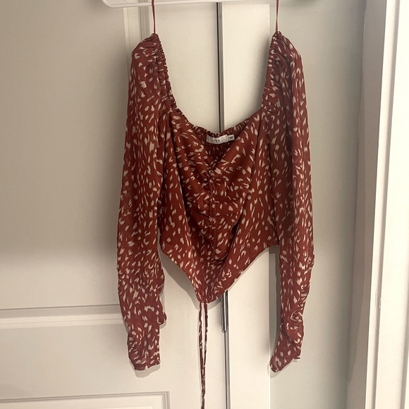 Lush Women's Red Abstract Print
Ruched Drawstring Cropped Top - Picture 3 of 4